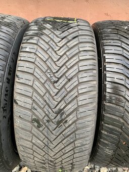 235/40 R18 Continental AllSeasonContact - 4