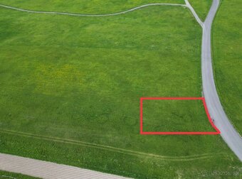 Predaj pozemku 830 m² neďaleko obce Podkriváň- časť Piešť II - 4