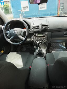 Toyota Avensis - 4