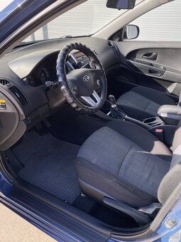 Predám KIA Ceed 1.4 2010 - 4
