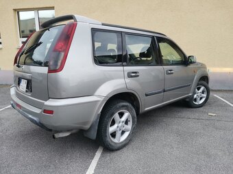 Nissan X-trail 2.2 crdi 84kw - 4