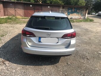 Opel Astra Sport Tourer diesel - 4