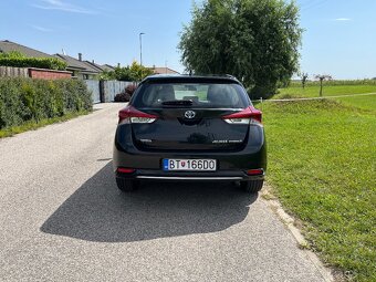 Toyota Auris 1,8 hybrid, r.v. 2016 - 4