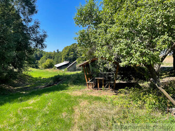 Usadlosť s vidieckym domom na polosamote v okolí Štiavnick - 4