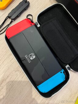 Predám Nintendo Switch OLED - 4
