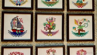 Seria vysivanych obrazov - mesiace - 4