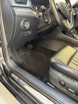 Škoda Superb Combi - 4