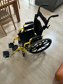 Detský invalidný vozík - 4
