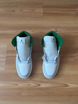 Jordan 1 Mid - 4