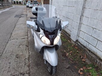 Suzuki burgman 650 - 4