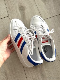Biele Damske tenisky Adidas - 4