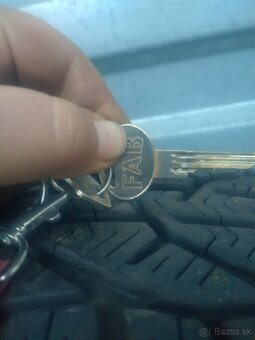 Predám disky wv caddy ale pasujú aj na iné wv - 4