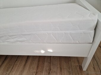 Posteľ+zdravotný matrac+rošt - 4
