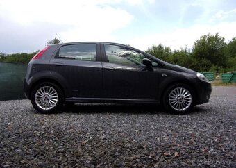Fiat Grande Punto 1.4i 70kW 154 000KM PĚKNÝ VŮZ benzín - 4