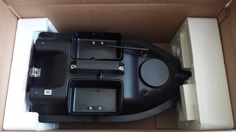 Nová zavážacia loďka s GPS - 4