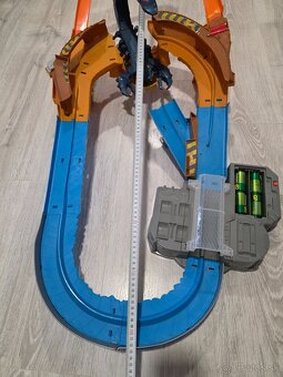 Hotwheels monstwr truck draha - 4