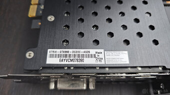Asus STRIX GTX980 - 4