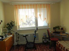 3-izbový byt s balkónom, širšie centrum, Rožňava - 4