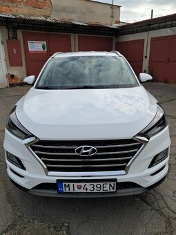 Hyundai Tuscon - 4