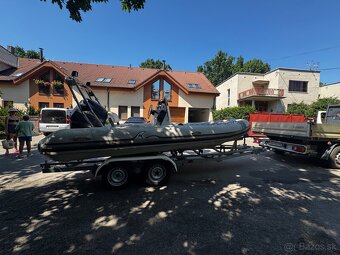 Predám motorový čln s vozíkom bez tp a ŠPZ - 4