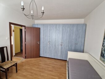Prenajmem 1 izb. byt s balkónom na Novomeského ul. - 4