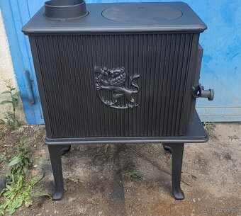 Liatinové kachle Jotul F 602 N čierný lak - 4