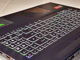 Herný notebook MSI ALPHA | 17,3" 144Hz | RX6600M 8GB | RYZE - 4