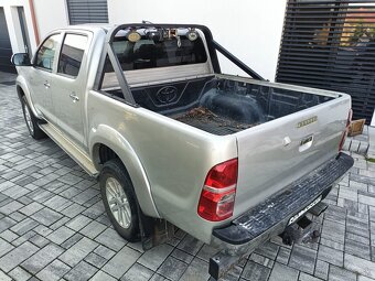 TOYOTA HILUX 2.5 D-4D - na predaj / na splatky - 4