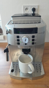 Kávovar - Delongi Magnifica S - 4