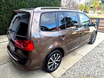 Volkswagen Touran 2.0TDI Highline - 4
