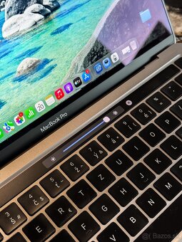 MacBook Pro 13 M1 2020 16GB 1TB SSD - TOP STAV - 4
