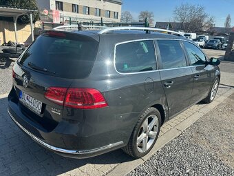 Volkswagen Passat Variant 2.0 TDI BMT Comfortline Business D - 4