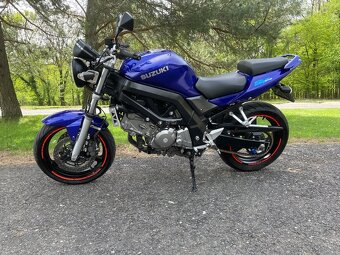 SUZUKI SV 650 N 2011 - 4