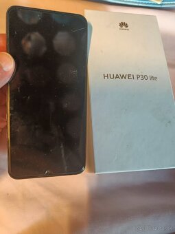 HUAWEI P30 lite s novou batériou na suciastky,nefunkcny - 4