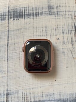 Apple Watch 5 - 4