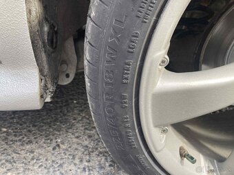 225/40 R18 - 4