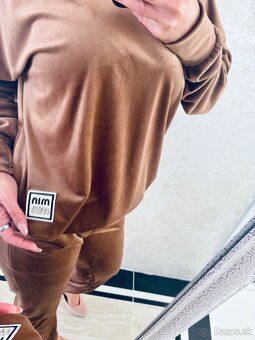 Talianska velurova suprava Min caramell - 4