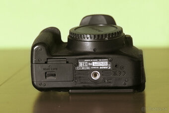 Canon 700D (nefunkčný vstavaný blesk) - 4