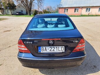 Mercedes Benz 200 CDI - 4