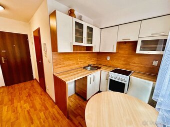 Zvolen, mesto – 1-izb. byt s vlastným park. miestom, 31 m2 - 4