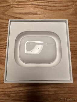 Apple AirPods Pro 2 (USB-C) - komplet príslušenstvo + obal - 4