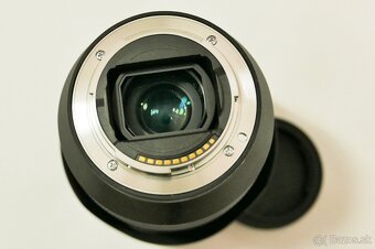 Predám full frame objektív sony 24-105 f/4.0 - 4