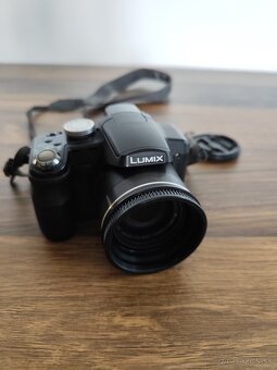 Predám fotoaparát Panasonic Lumix - 4