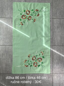 Predám retro ručne vyšívané kvetinkové obrusy aj iné. - 4
