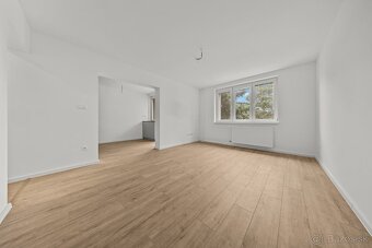 CENTRUM NOVÁ KOMPLET.REK., 4 – IZB. BYT, LOGGIA, PEZINOK - 4