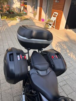 Givi kufor / kufre / držiak Yamaha MT07 - 4