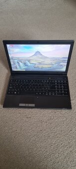 15,6" Acer TravelMate 8571 SSD - 4