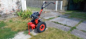 Malotraktor Vari XP200A s vleckou - 4