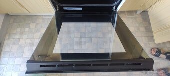 Sporák Elektrolux plynový s elektrickou rúrou + digestor - 4