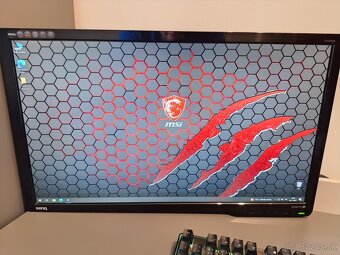 PC zostava MSI + 24" monitor BenQ - 4